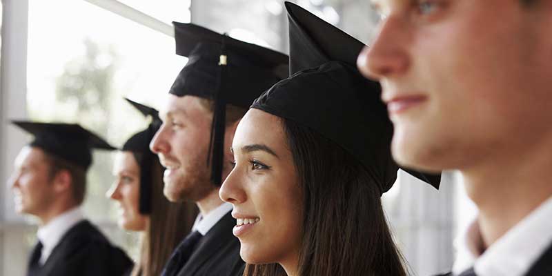 5 Inspiring Stories of Graduation to Motivate You